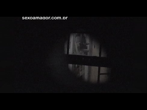 ❤️ Blondie é gravada en segredo por un voyeur do barrio escondido detrás de ladrillos ocos Porno a nós gl.eviewporn-com.ru ❌️